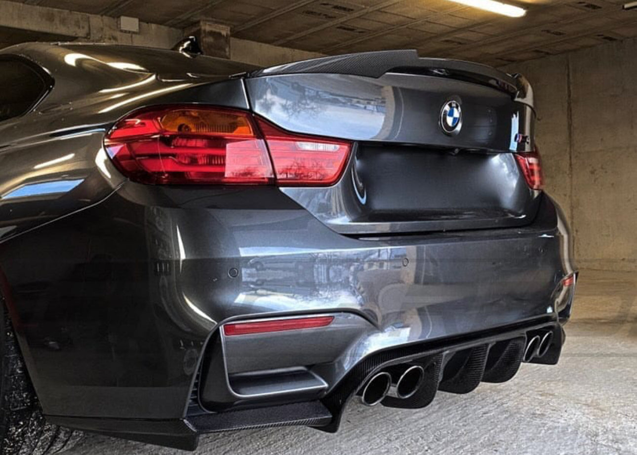 BMW M4 F82 CARBON SPOILER - V STYLE