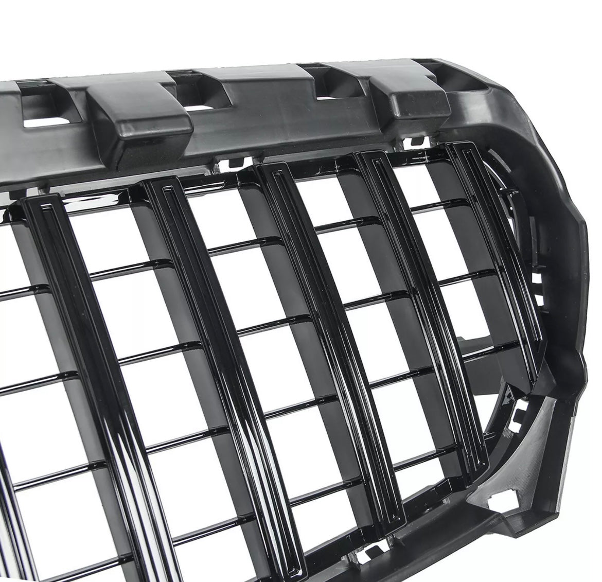Panamericana Grill for the CLA W117 X - tuning-deals.com