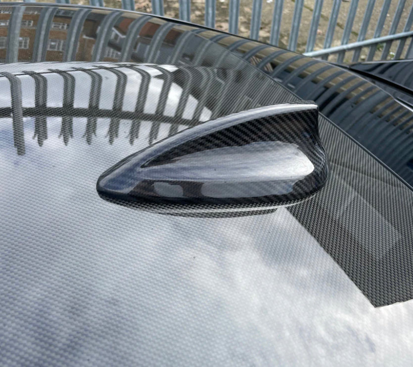 BMW F Modell Antenna Cover in Carbon