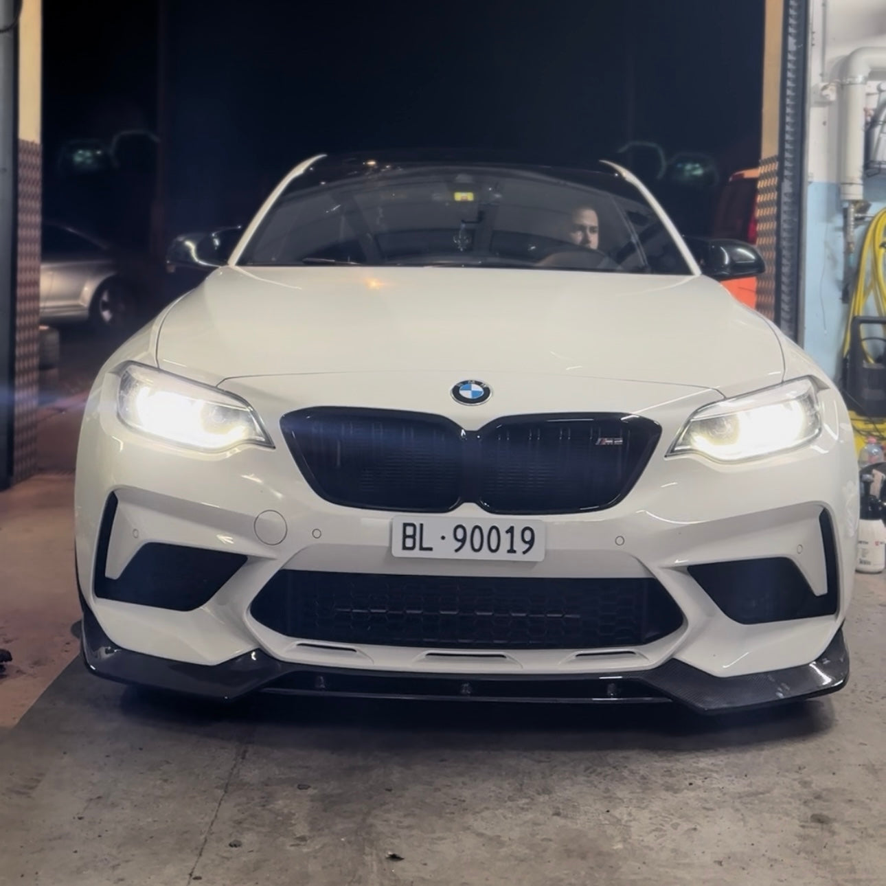 Frontlippe V-Typ MIT DTC CH-GUTACHTEN FUSSGÄNGERSCHUTZ Carbon Frontspoiler BMW M2 F87 2016-2019