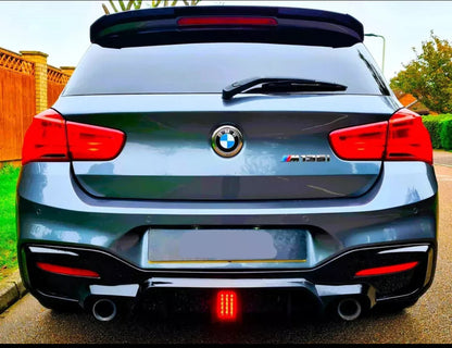 Heckdiffusor mit LED-Leuchte in Schwarz glänzend, für BMW F20 M135i und F21 M140i LCI Facelift, inkl. DTC-Gutachten
